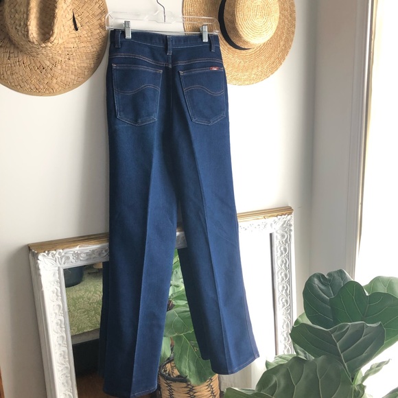 Vintage High Rise High Waisted Dark Wash Wide Bootcut Jeans - Picture 6 of 6